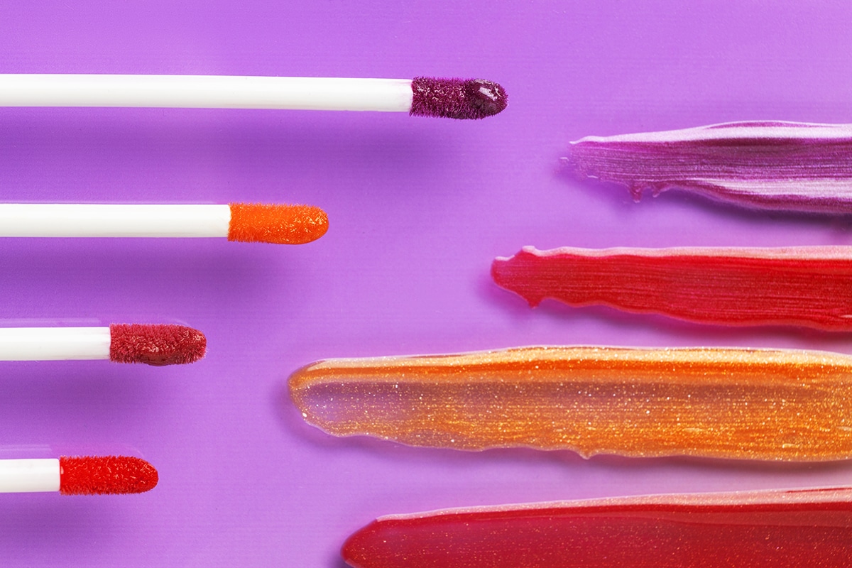 Get Ready to Shine: Why Every Woman Needs Lip Gloss in Her Beauty Arsenal!